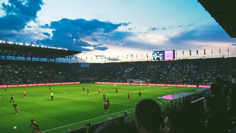 曼联新星阿玛德12分钟内独中三元，助曼联逆转胜利！